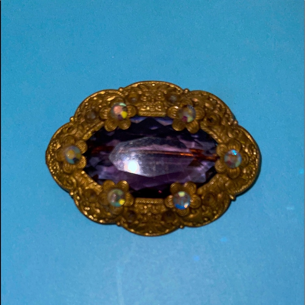BEAUTIFUL VINTAGE C-CLIP PIN WITH PALE MAUVE STONE